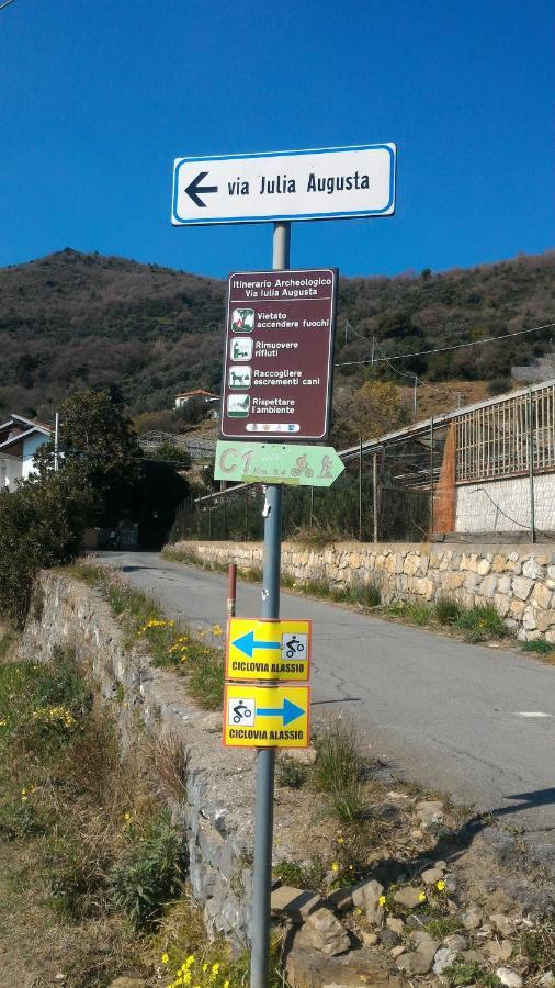 La Casa Di Flavio Casa Vacanze Albenga Exteriér fotografie